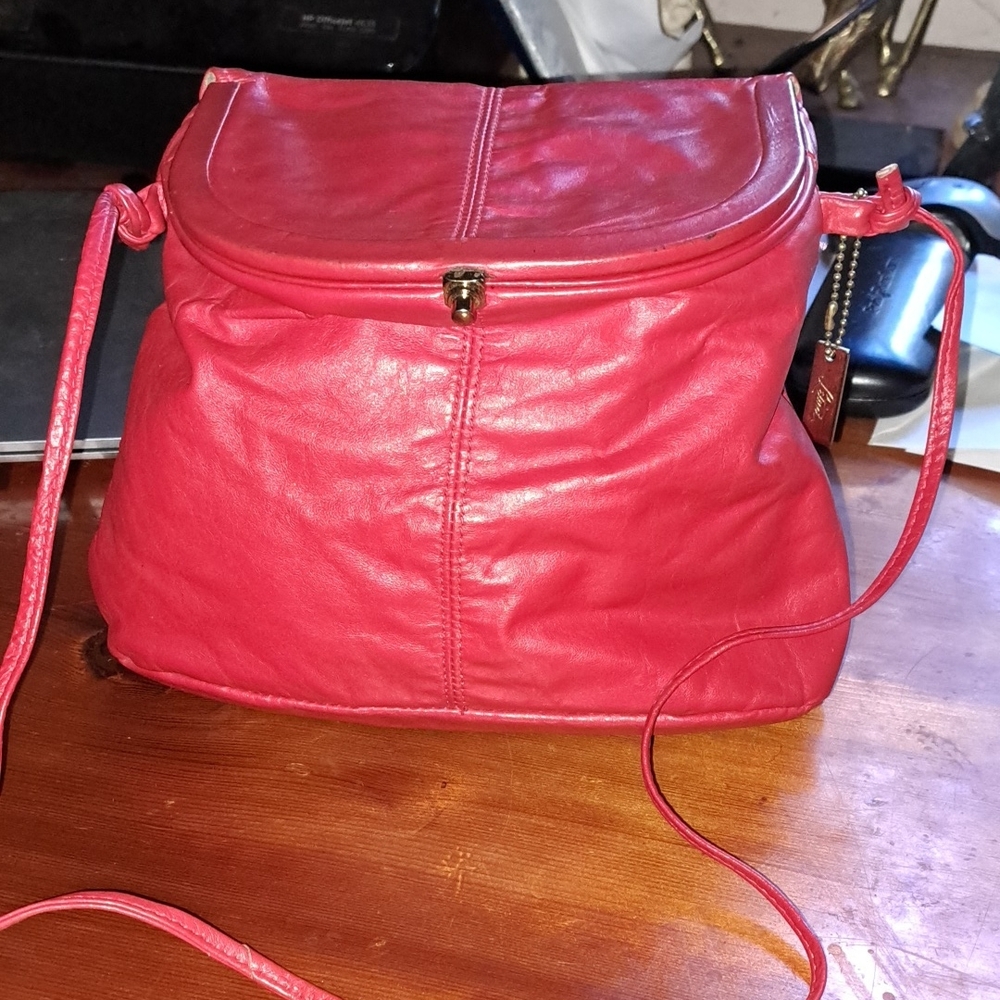 Letisse red leather purse